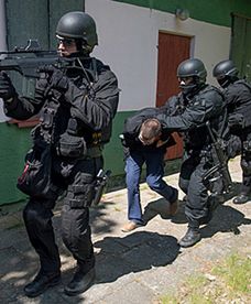 Kontrowersyjna ustawa o terroryzmie