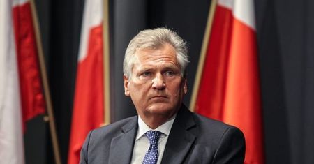 Dyktator też płaci Kwaśniewskiemu