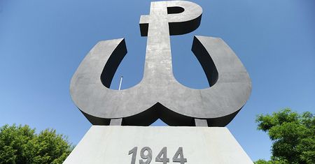 Godzina "W". Cała Polska oddaje hołd powstańcom warszawskim