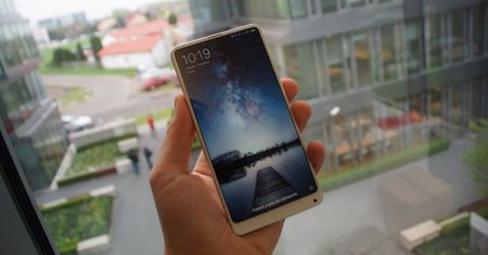 Recenzja Xiaomi Mi Mix 2S. Naprawdę świetnie, ale jeszcze bez perfekcji