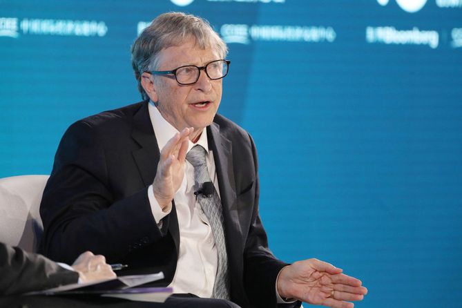Gates: Mały palasterek na ramię i pacjent jest zaszczepiony