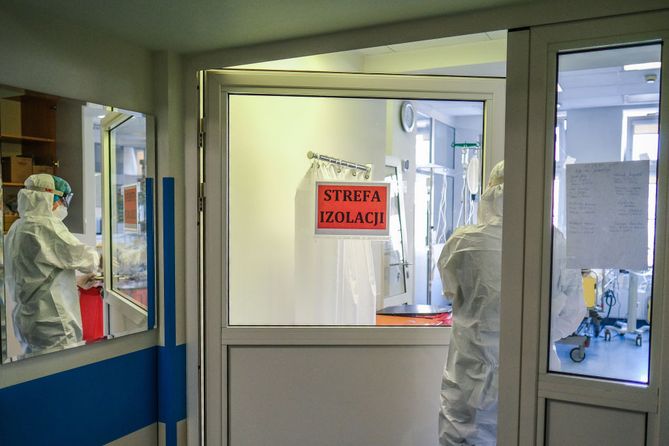 Na oddziałach zaczyna brakować leków