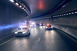 #dziejesiewmoto [22]: najbogatsza policja świata, moc Porsche na lodzie i wybuch na stacji paliw