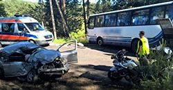 #dziejesiewmoto [357]: czołówka z powodu brawury, płonący traktor i szybkie stłuczki