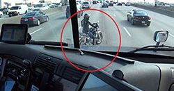 #dziejesiewmoto [366]: pomocny kierowca, o włos od wypadku i wyścig z motocyklem