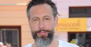 Szymon Majewski zamieścił zdjęcie ze szpitala i dogryzł Karolinie Korwin-Piotrowskiej
