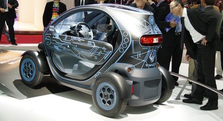 Paryż 2010: Przyszłość to samochody elektryczne!