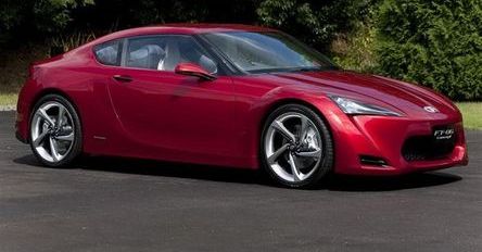 Toyota FT-86 w wersji 4-drzwiowej