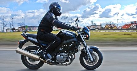Miejski spryciarz - Suzuki SV650