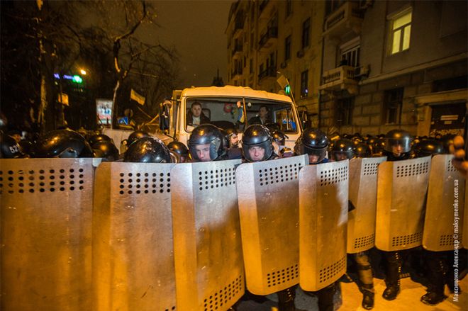 Władze Ukrainy śledzą komórki uczestników protestów