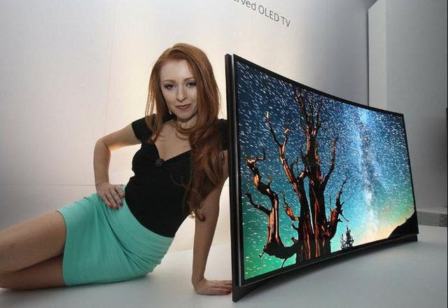 Wiemy kiedy Samsung wprowadzi elastyczne telewizory