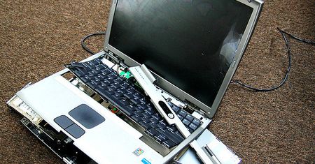 Najczęstsze przyczyny awarii laptopów