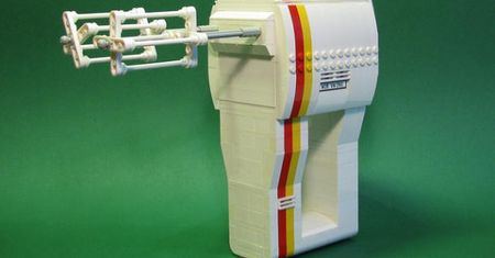 Dzieło Polaka - mikser z klocków Lego