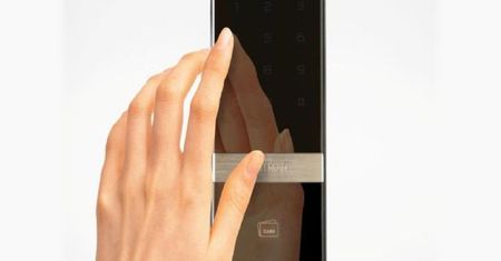 Zamek do drzwi jak smartfon