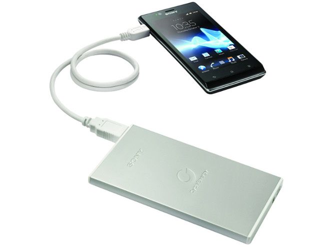Sony CP-F1L i CP-F2L - przenośne ładowarki do smartfonów i tabletów