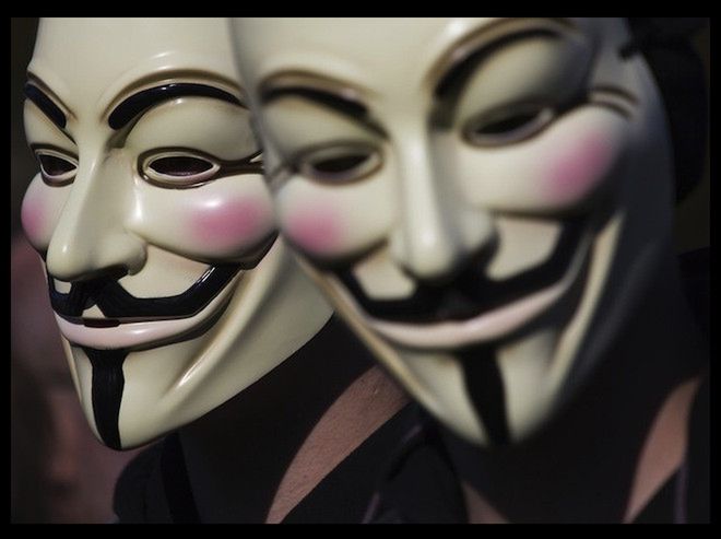 Anonimowi znów atakują - haker nieudacznik na celowniku