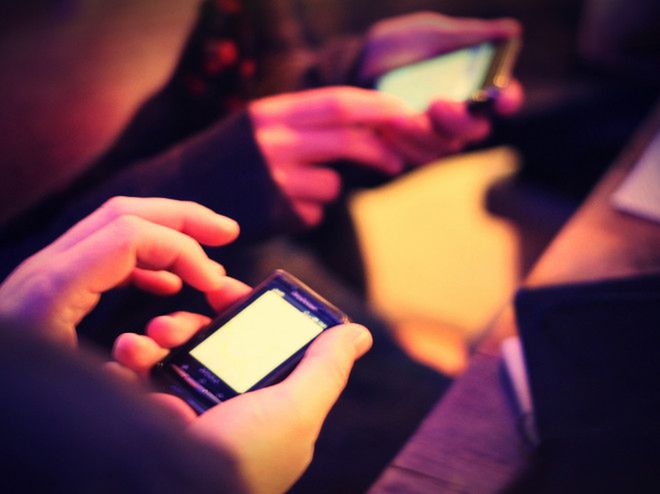 IDC: rynek telefonów i smartfonów w II kwartale 2013