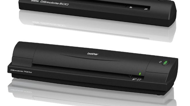 U góry: Brother DS-600, na dole: Brother DS-700D