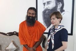 MSZ chce robić biznesy z hinduskim guru. I broni jego kontrowersyjnych poglądów