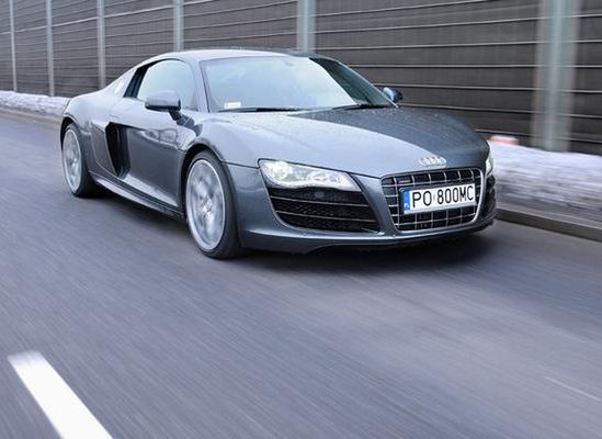 World Performance Car 2010 - Audi R8