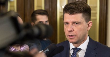 Nie wpuszczą Petru na spotkanie z Merkel