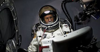 Skok spadochronowy z 39 kilometrów