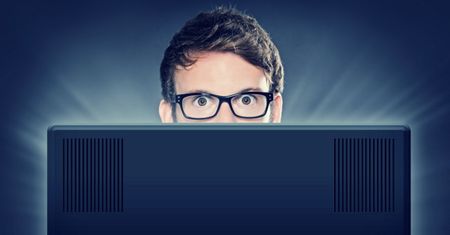 Oglądasz telewizję? Uważaj to może prowadzić do śmierci!