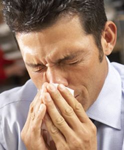 Mężczyźni idą na zwolnienie nawet z powodu kataru