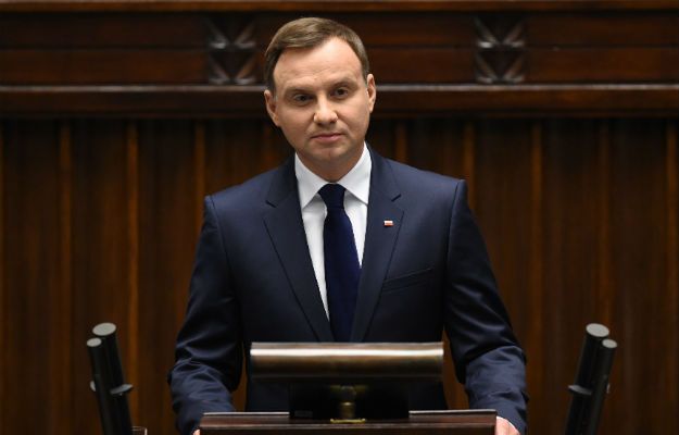 Duda przegra z czasem i ważny projekt PiS upadnie? Wszystko przez urlopy