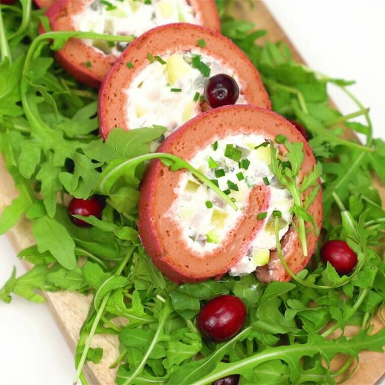 buraczana rolada ze śledziem