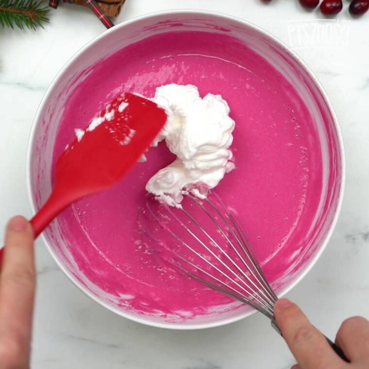 buraczana rolada ze śledziem