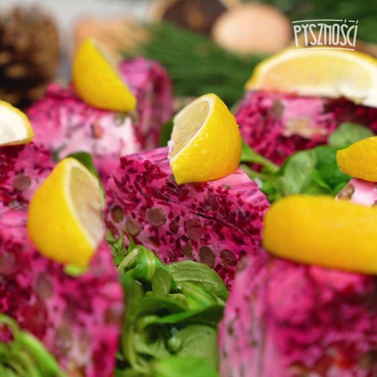 biała galareta z burakami