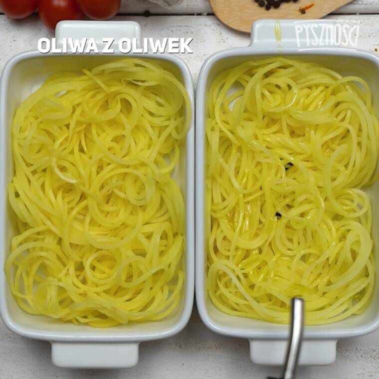 pierś z kurczaka z kremowym sosem zapiekana na zakręconych ziemniakach