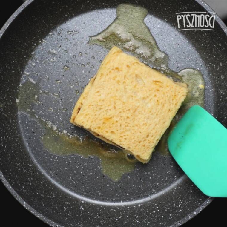 tosty na słodko z kremem czekoladowym