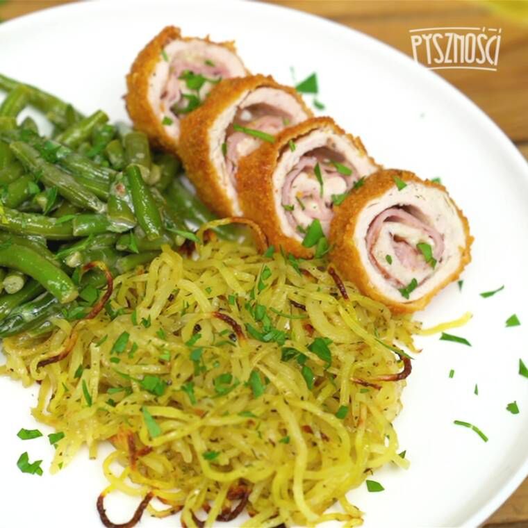 roladki cordon bleu z zakręconymi ziemniakami