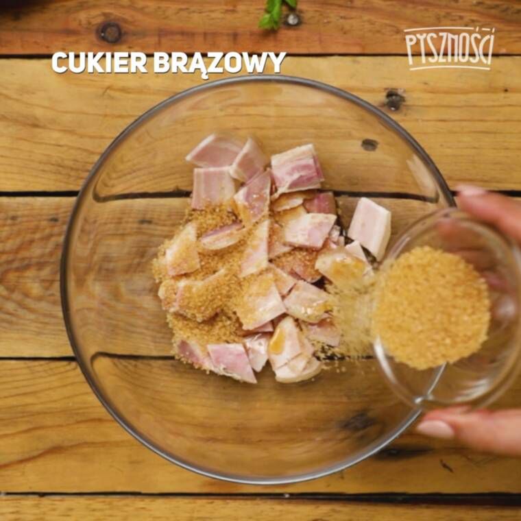 zapiekane bułeczki z camembertem i boczkiem