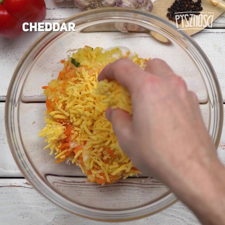 bułeczki z kurczaka z ziemniaczanym farszem