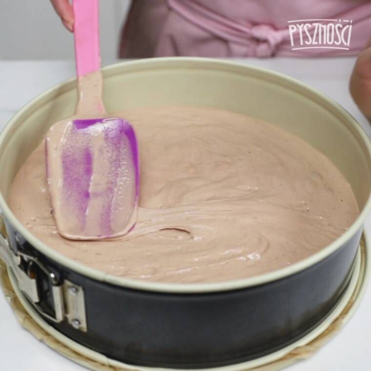 ciasto biszkoptowe z jabłkową wkładką