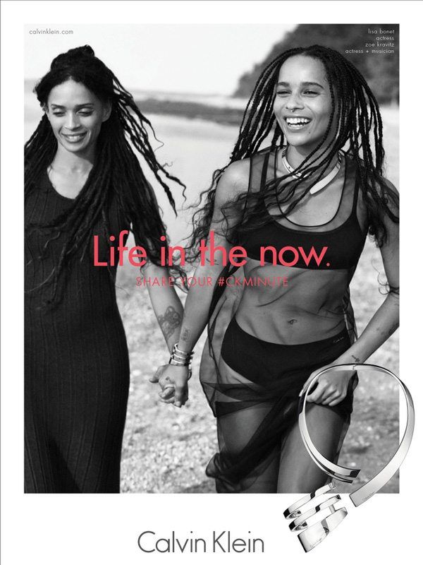 Zoe Kravitz i jej mama Lisa Bonet w reklamie Calvin Klein (fot. mat. pras.)