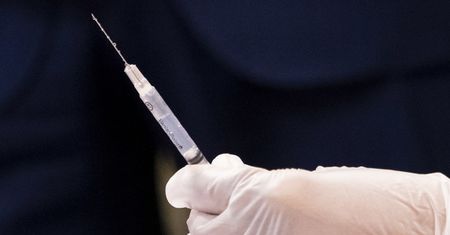 Po jakiej szczepionce jest najwięcej niepożądanych odczynach?