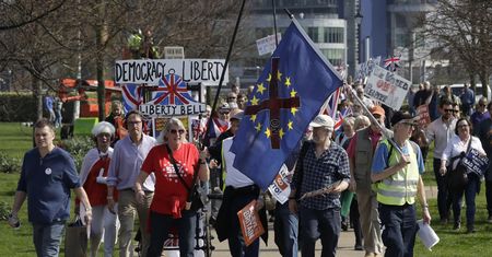 Brytyjski internauta humorystycznie podsumowuje Brexit