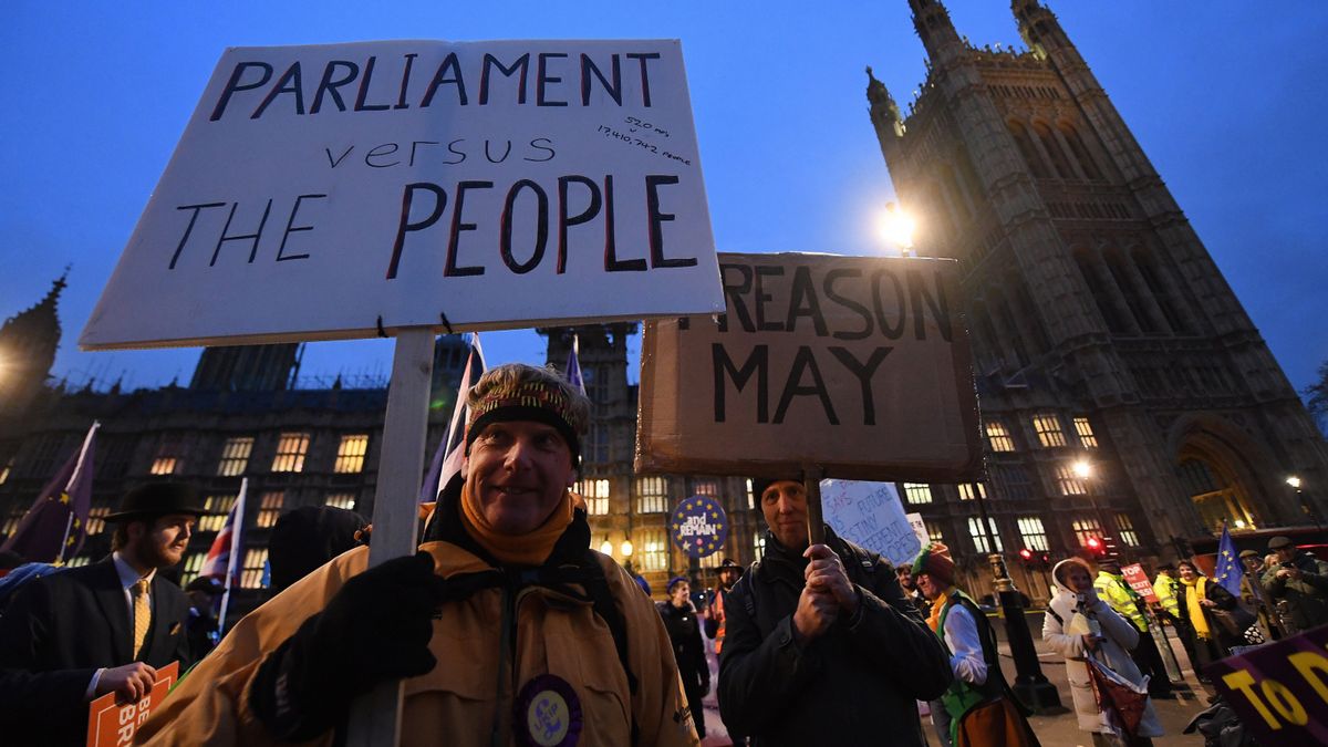 Odrzucono pięć z siedmiu poprawek do umowy o brexicie