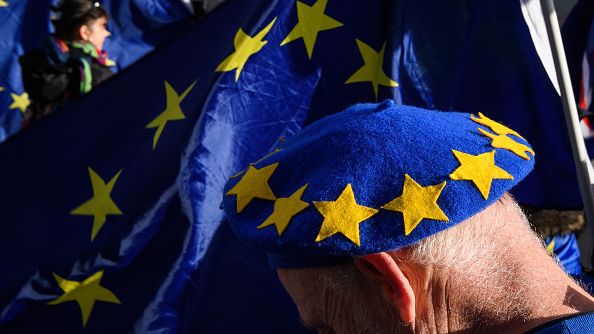 Wskutek wyjścia Wlk. Brytanii z UE wszyscy obywatele Unii będą musieli dopełnić nowej formalności