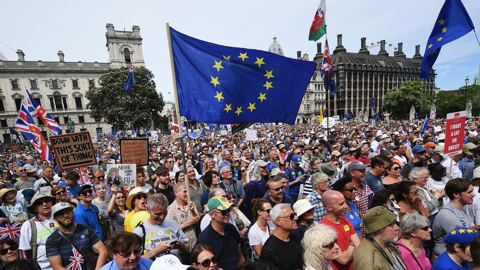 Nawet 100 tys. osób mogło wyjść na ulice Londynu