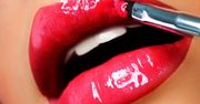 Malujesz? Nie liż! Piękne usta mogą cię zabić