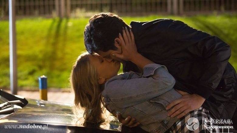 Na dobre i na złe odcinek 617, Aneta (Natalia Rybicka), Adam (Grzegorz Daukszewicz)