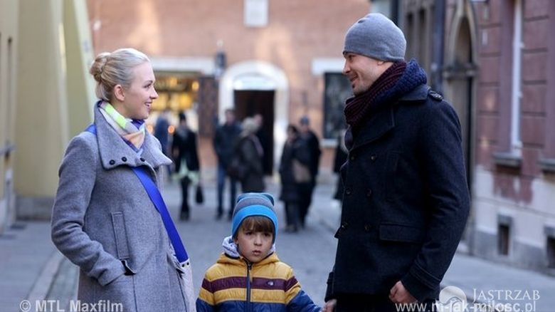 M jak miłość, Tomek (Andrzej Młynarczyk(, Asia (Barbara Kurdej-Szatan), Wojtek (Feliks Matecki)