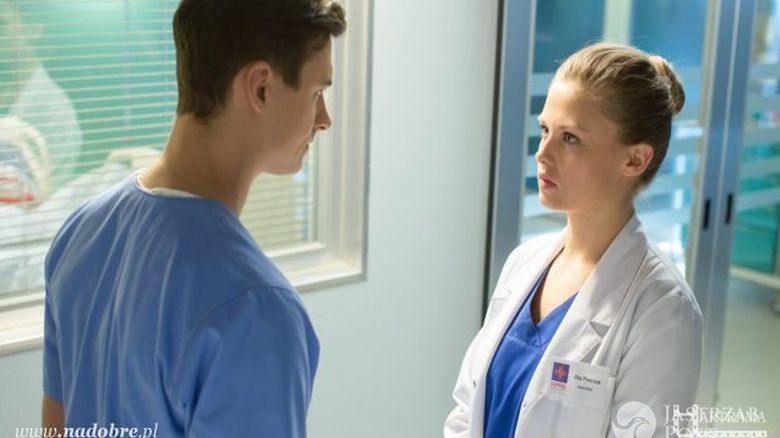 Na dobre i na złe odcinek 619, Ola (Anna Karczmarczyk), Radwan (Mateusz Damięcki)