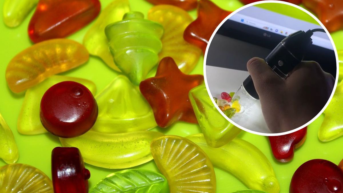 Żelki pod mikroskopem. Fot. Pixabay, TikTok/
i_view_hd