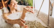 Zobacz, którą część ciała myjesz najpierw. To mówi o tobie więcej, niż myślisz